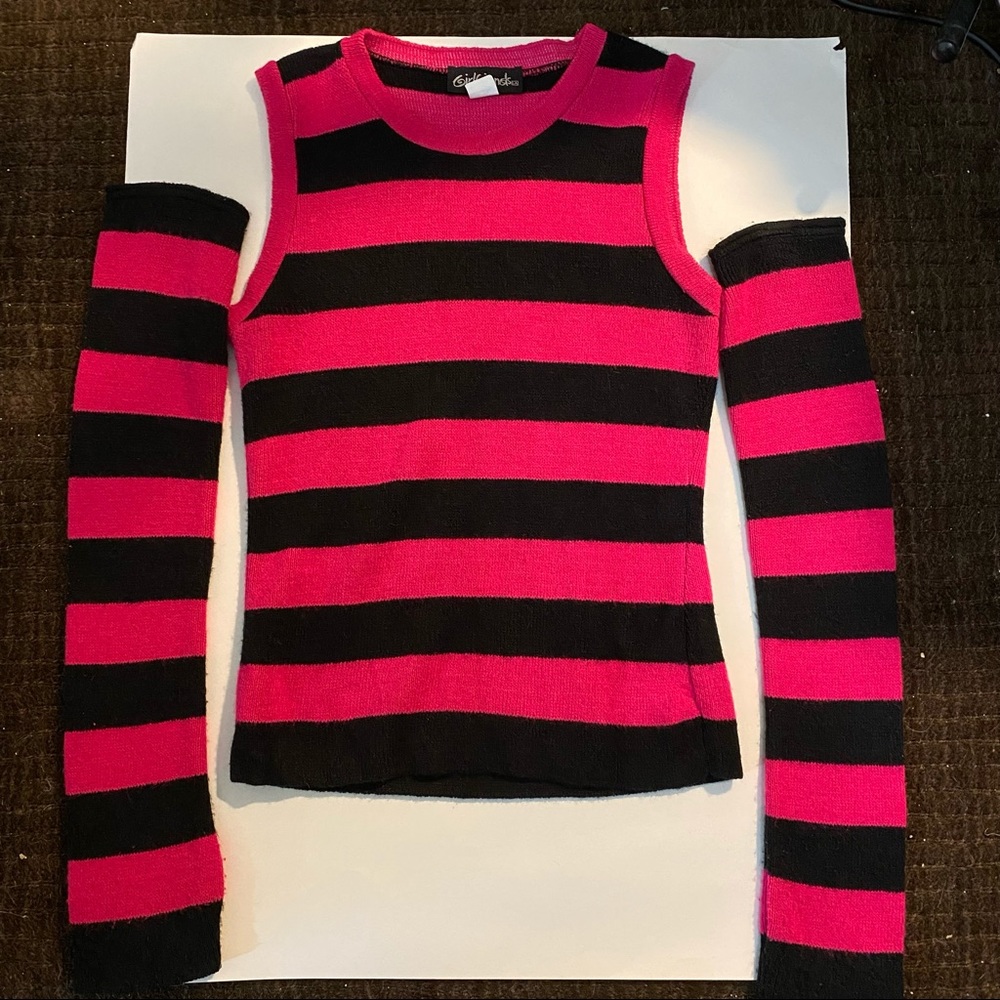Vintage 2003 detached sleeve sweater